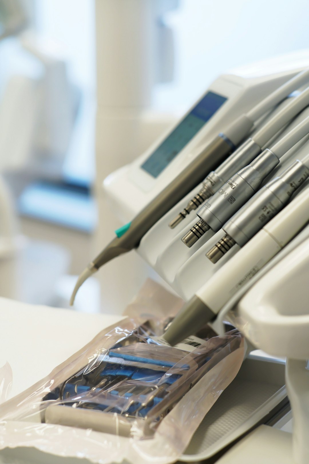 tooth decay illustration