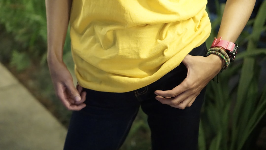 Illustration of a mini tummy tuck area